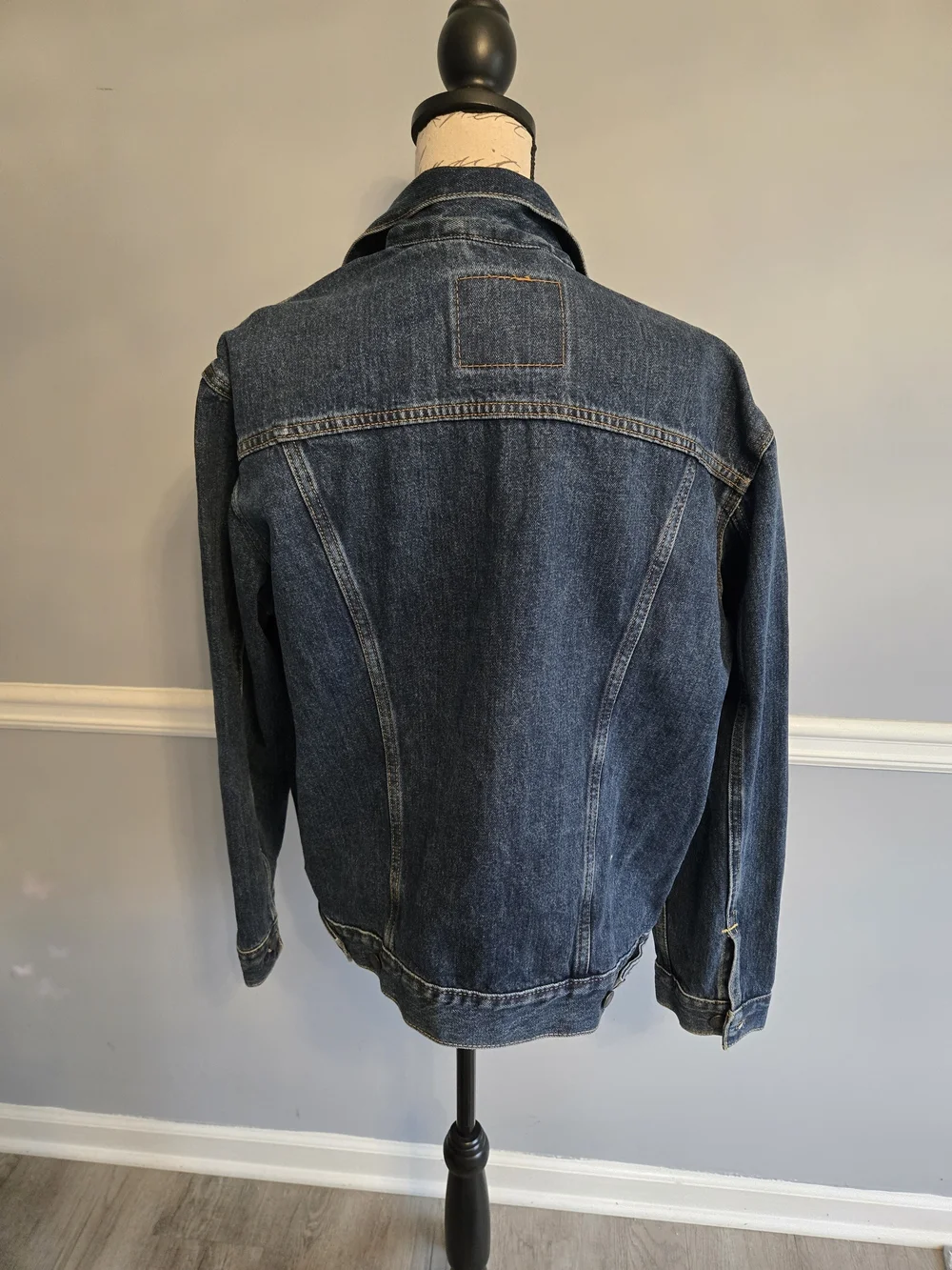 Levi's Men's Dark Blue Denim Jacket - Picture 5 of 7